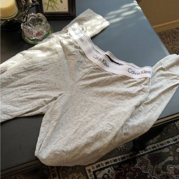 Calvin Klein Sleepwear Set - Picture 6 of 6